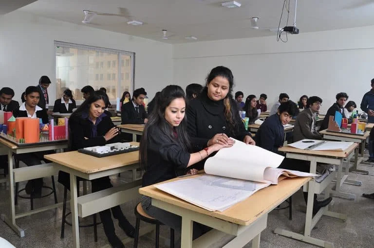 Industry Experts At KRMU