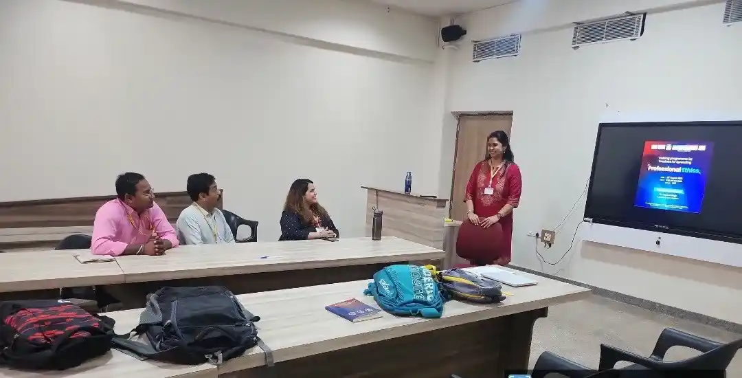 Session on professional ethics in hospitality and tourism